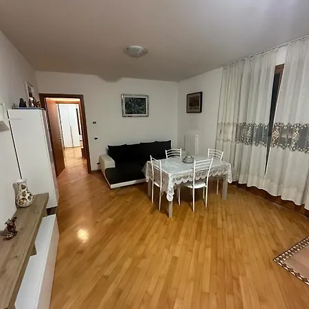 Valerica Apartment *